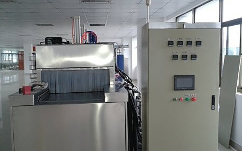 步进式超声波清洗设备